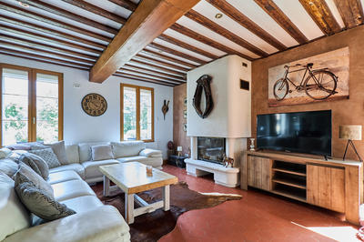 Maison - 211 m² - 7 pièces