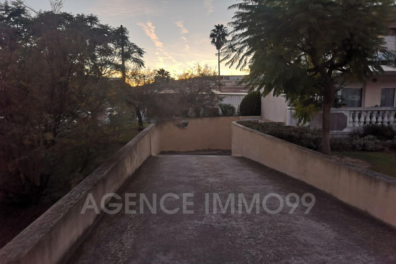 Parking / Garage - 13 m²