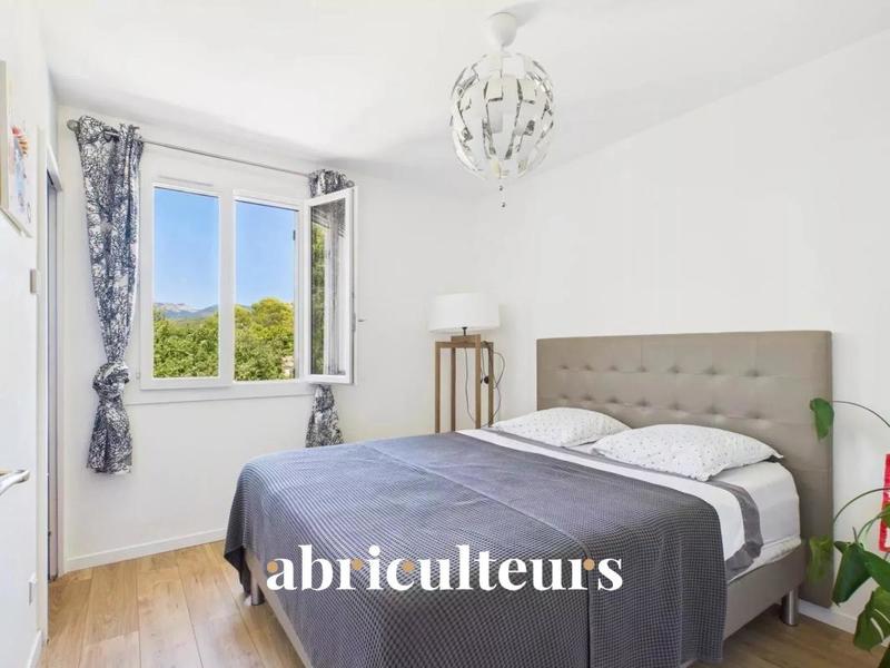 Villa - 150 m² - 6 pièces