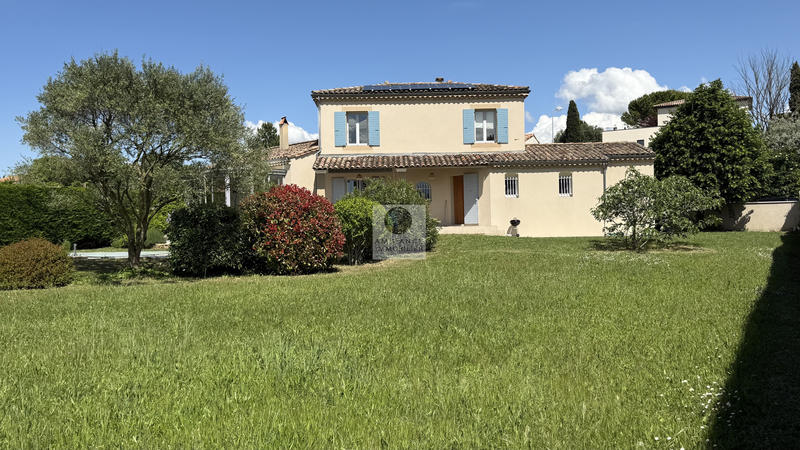 Maison - 155 m² - 6 pièces