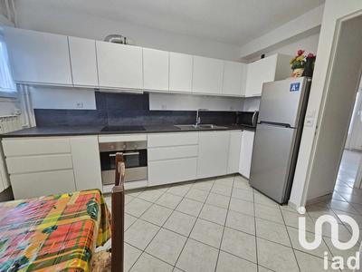 Appartement - 84 m² - 4 pièces