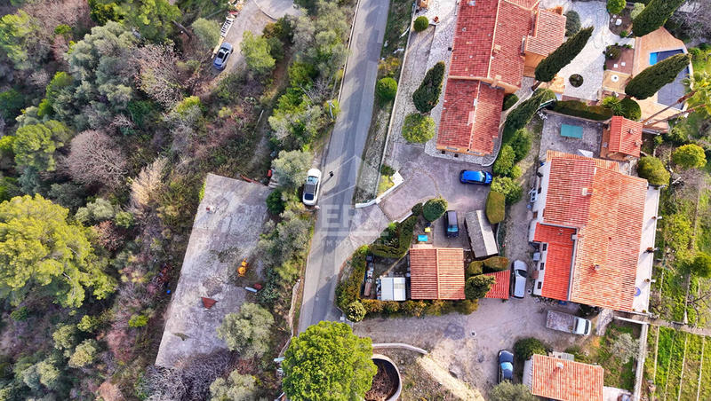 Maison - 500 m² - 12 pièces