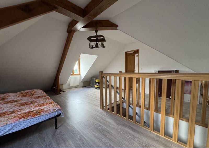 Maison - 161 m² - 11 pièces