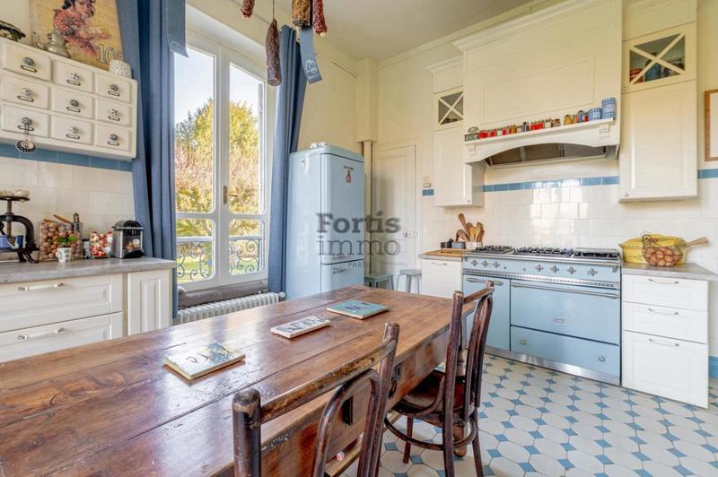 Maison de maîtres - 494 m² - 14 pièces