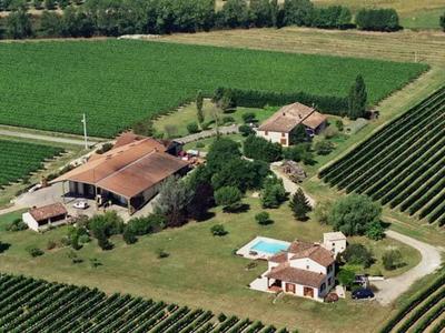 Tour du domaine et dégustation au Domaine du Grand Mayne