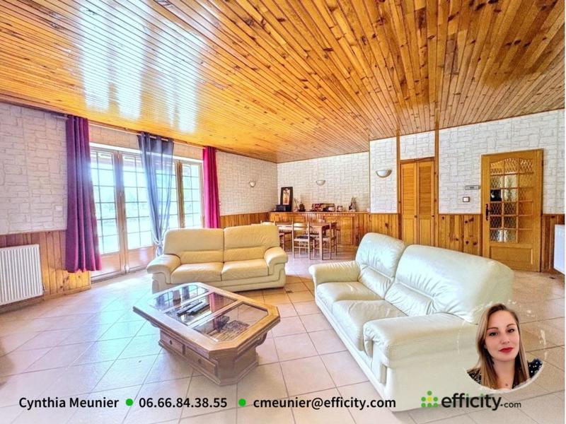 Maison - 324 m² - 11 pièces