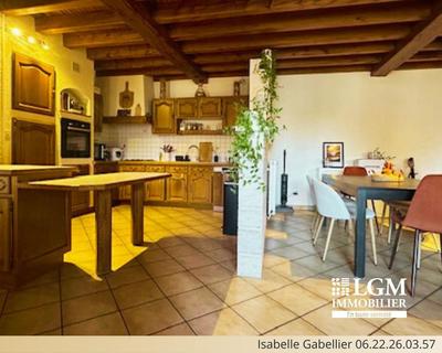 Maison - 138 m² - 4 pièces