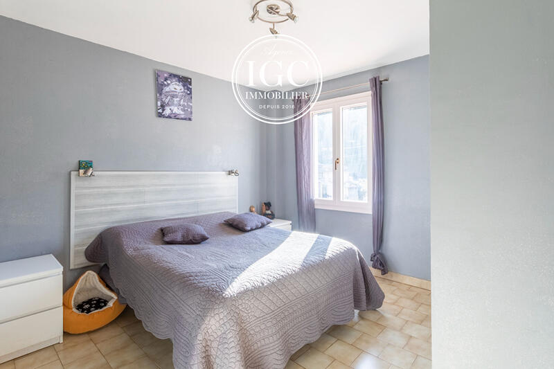 Maison - 101 m² - 5 pièces