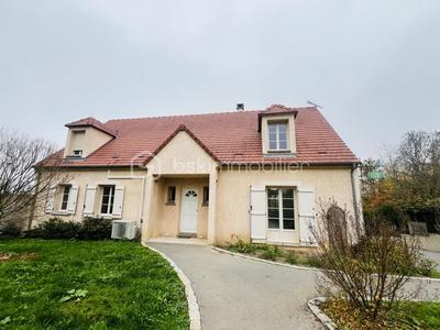 Maison - 180 m² - 7 pièces