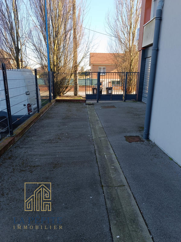 Local commercial - 192 m² - 2 pièces