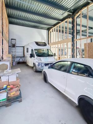 Entrepôt - 73 m²