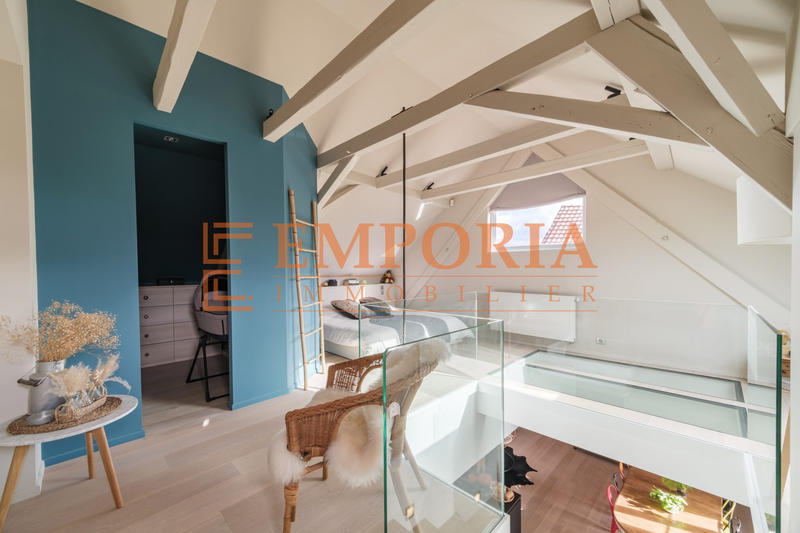 Loft - 122 m² - 3 pièces