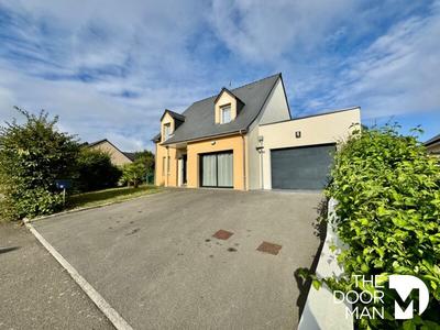 Maison - 151 m² - 7 pièces