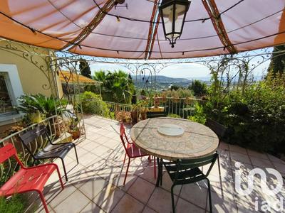 Maison - 142 m² - 5 pièces