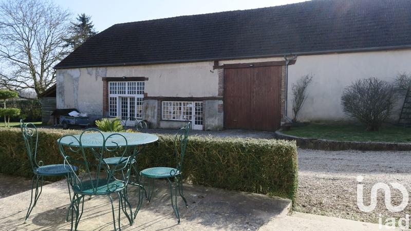 Maison - 250 m² - 8 pièces