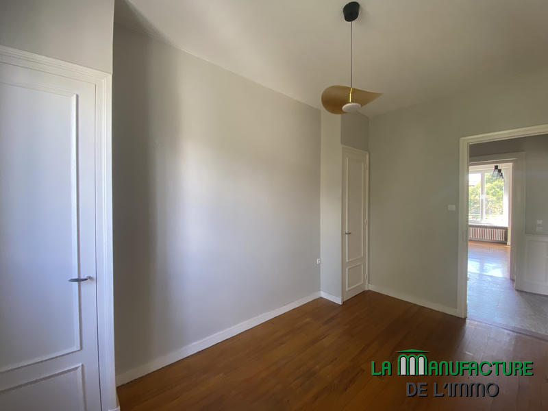 Appartement - 100 m² - 5 pièces