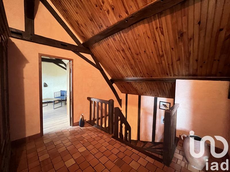 Maison - 275 m² - 10 pièces