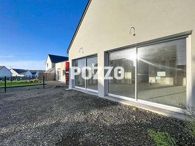 Maison - 94 m² - 5 pièces