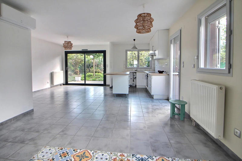 Maison - 99 m² - 4 pièces