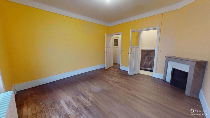 Maison - 223 m² - 9 pièces