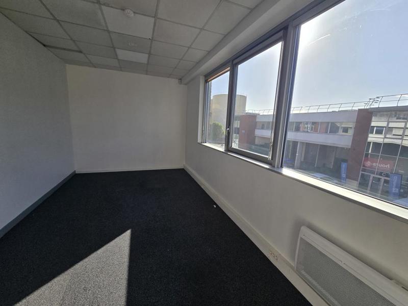 Local d'activités - 559 m²