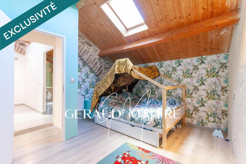 Maison - 168 m² - 10 pièces