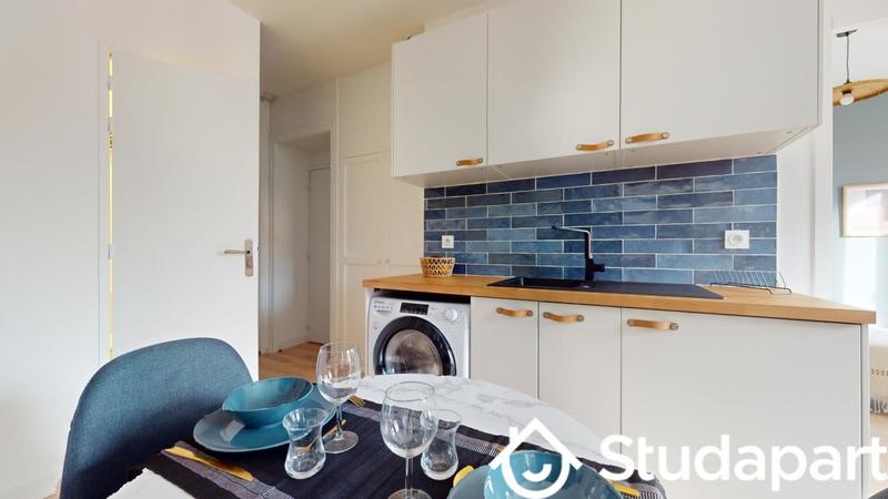 Chambre - 11 m² - 1 pièce