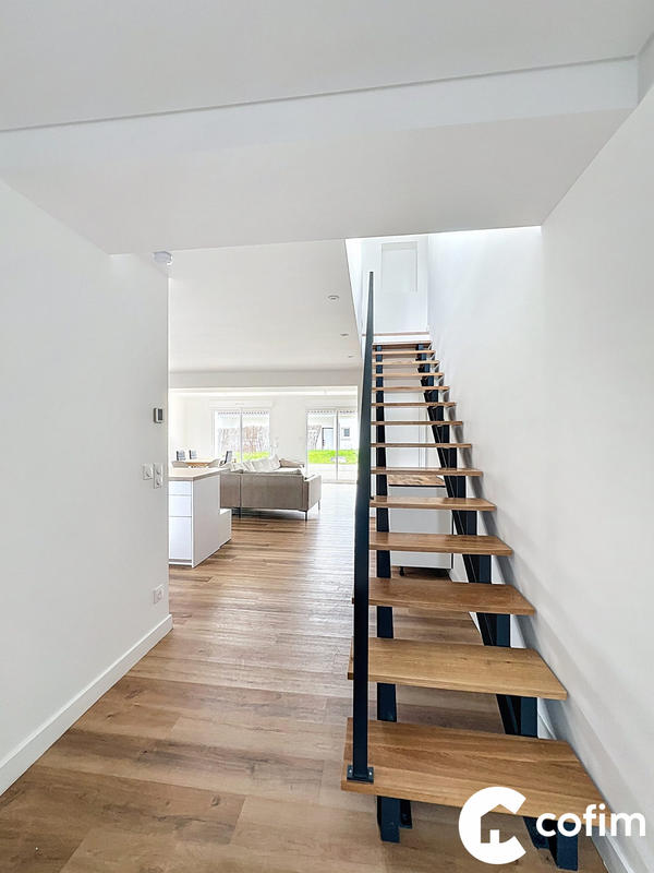 Maison contemporaine - 155 m² - 6 pièces