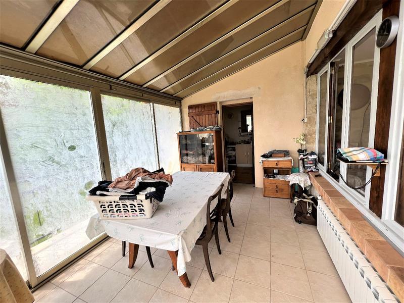 Propriété - 220 m² - 8 pièces