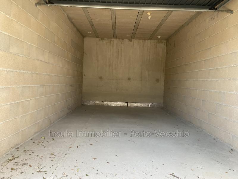 Parking / Garage - 18 m²