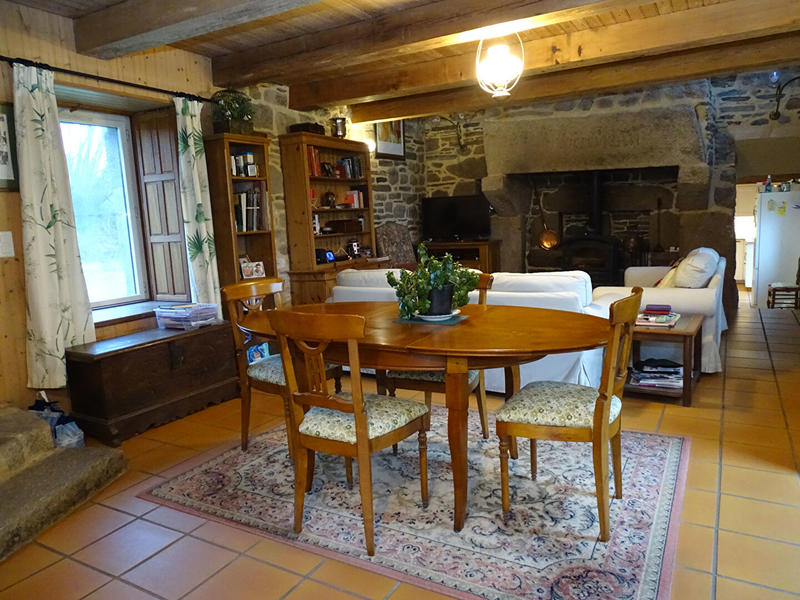 Maison - 139 m² - 8 pièces