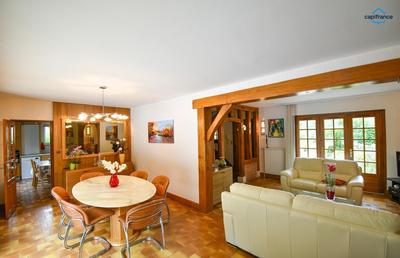 Maison - 187 m² - 7 pièces