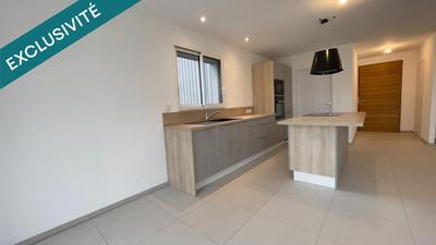 Maison - 96 m² - 5 pièces