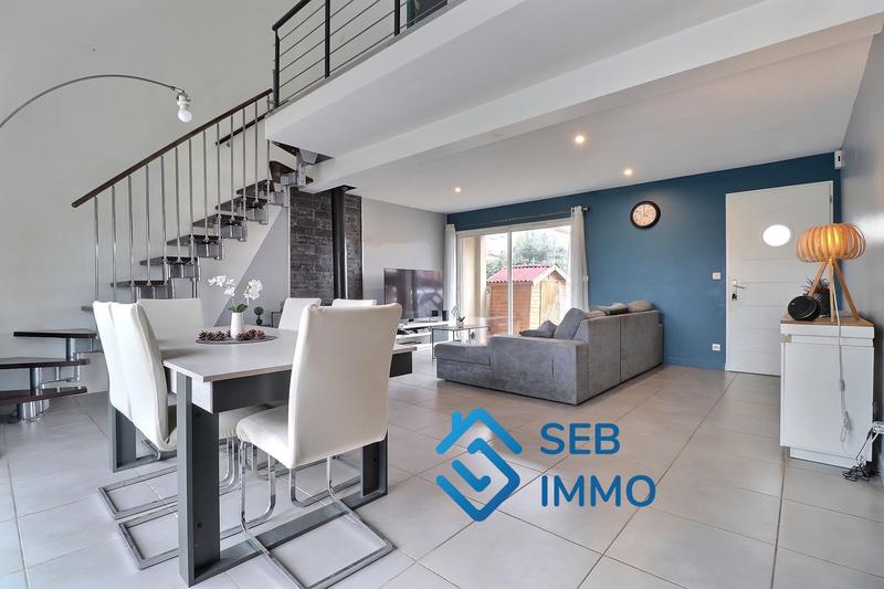 Maison - 90 m² - 4 pièces