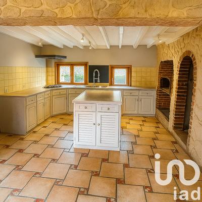 Maison - 189 m² - 7 pièces