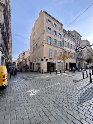 Appartement - 136 m² - 6 pièces