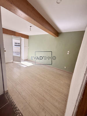 Maison - 85 m² - 5 pièces