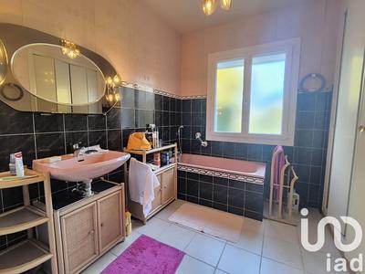 Maison - 102 m² - 4 pièces