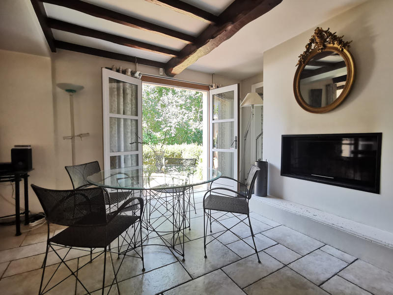 Maison - 209 m² - 9 pièces