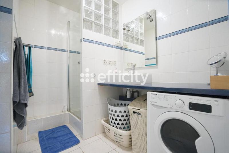 Appartement - 75 m² - 4 pièces