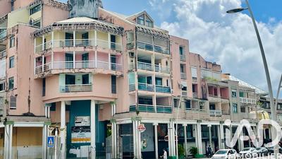 Appartement - 85 m² - 3 pièces