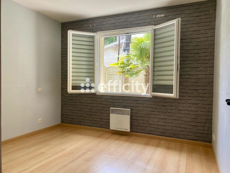 Maison - 111 m² - 5 pièces