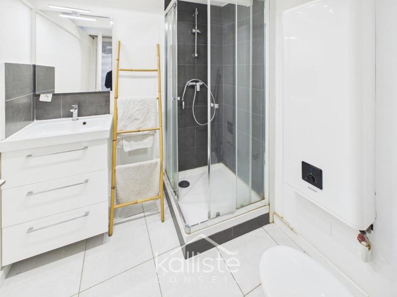 Studio - 30 m² - 2 pièces