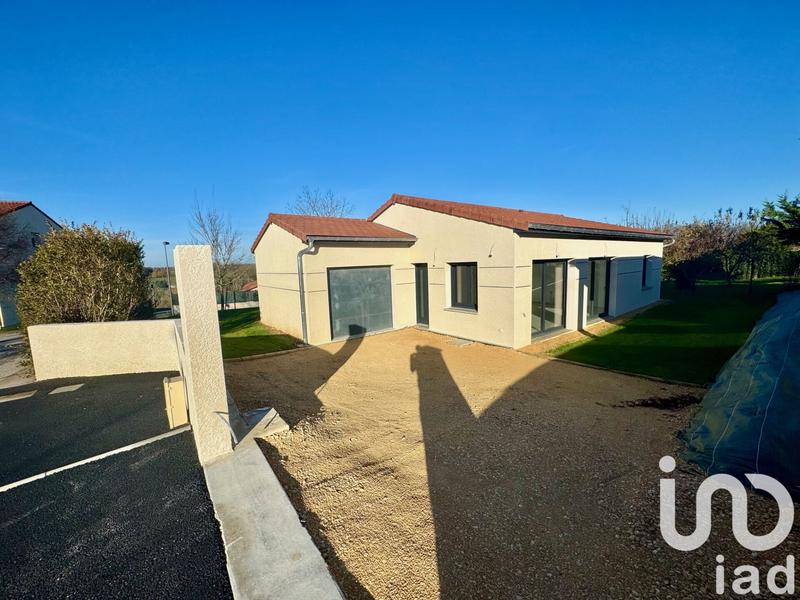 Maison - 94 m² - 5 pièces