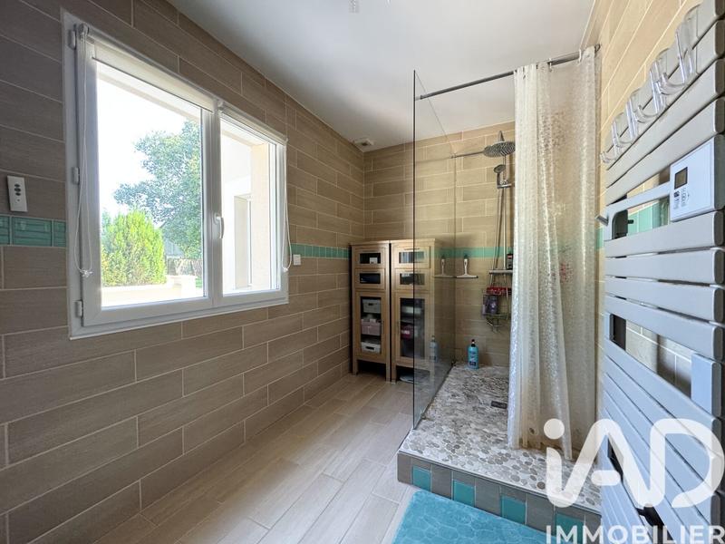 Maison - 255 m² - 10 pièces