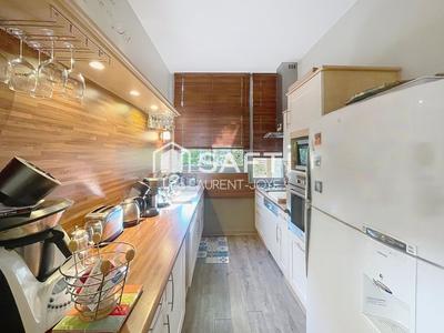 Hôtel particulier - 180 m² - 6 pièces