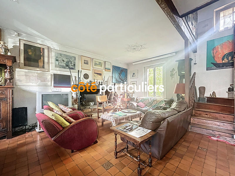 Maison - 140 m² - 7 pièces