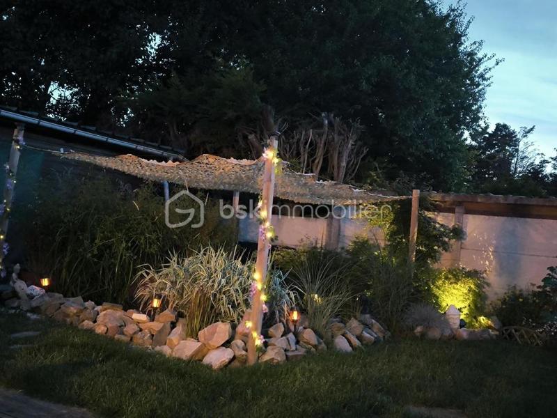 Demeure - 130 m² - 6 pièces