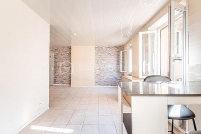 Studio - 27 m² - 1 pièce