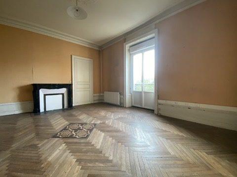 Bureau - 275 m² - 12 pièces